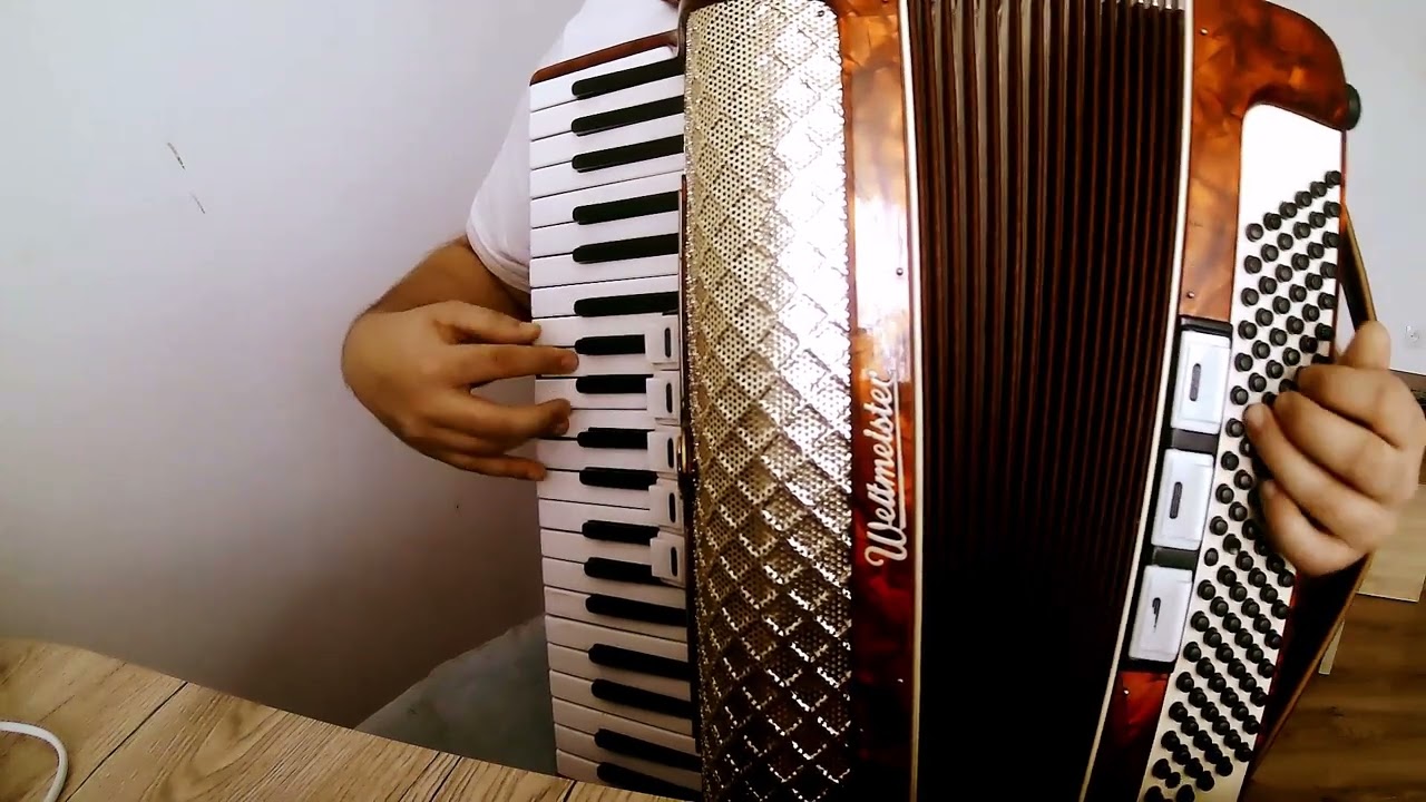 Muzyk nocy/Cygański tamburyn/walc