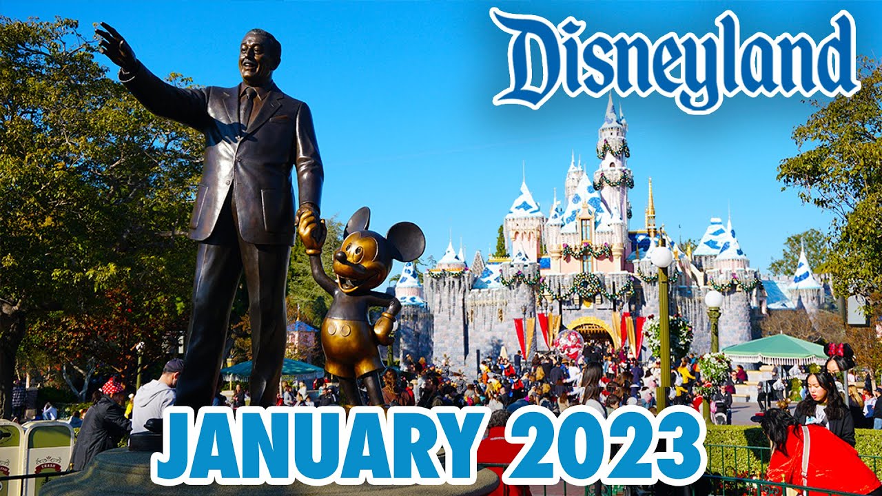 Disneyland Park - January 2023 Walkthrough: News, Merchandise & New Year's Crowds [4K POV]