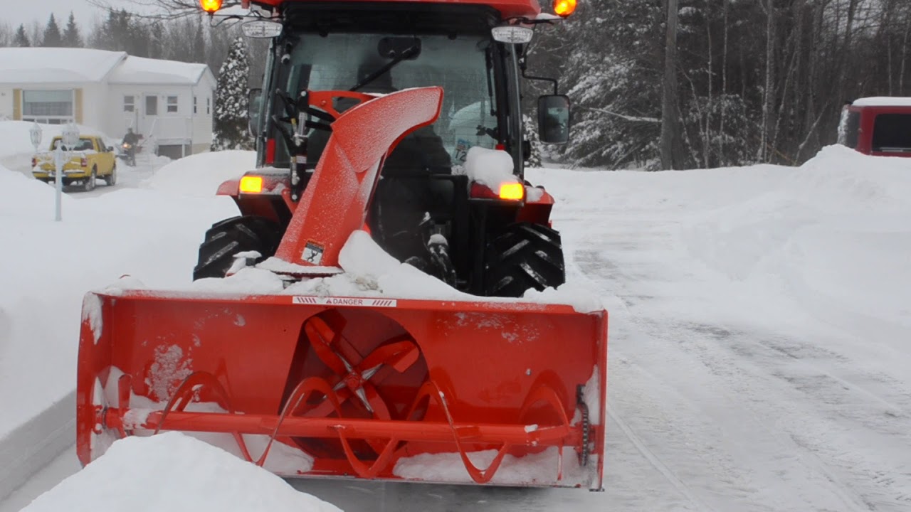 Kubota L4060 with 74