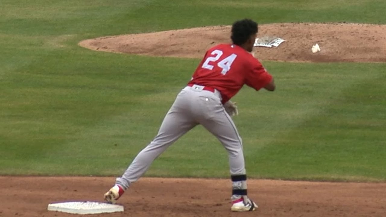 Leo De Vries hits for his first pro cycle