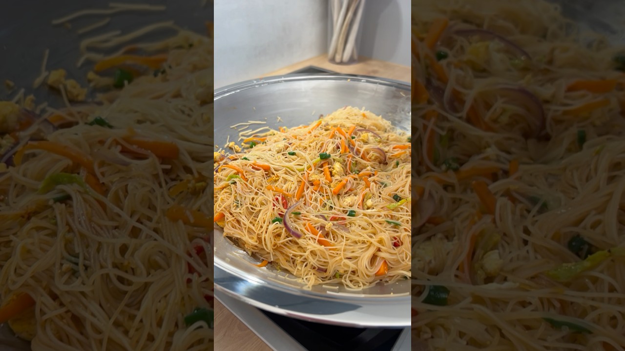 Gebratene Reisnudeln 🥰 #foodshorts #schnellesrezept #easyrecipe #schnellek&uuml;che #trends