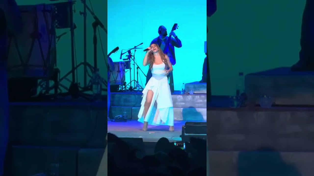 Soledad Pastorutti - Midley: Llorando se fue / El humahuaqueño - Teatro Coliseo 14/07/2023