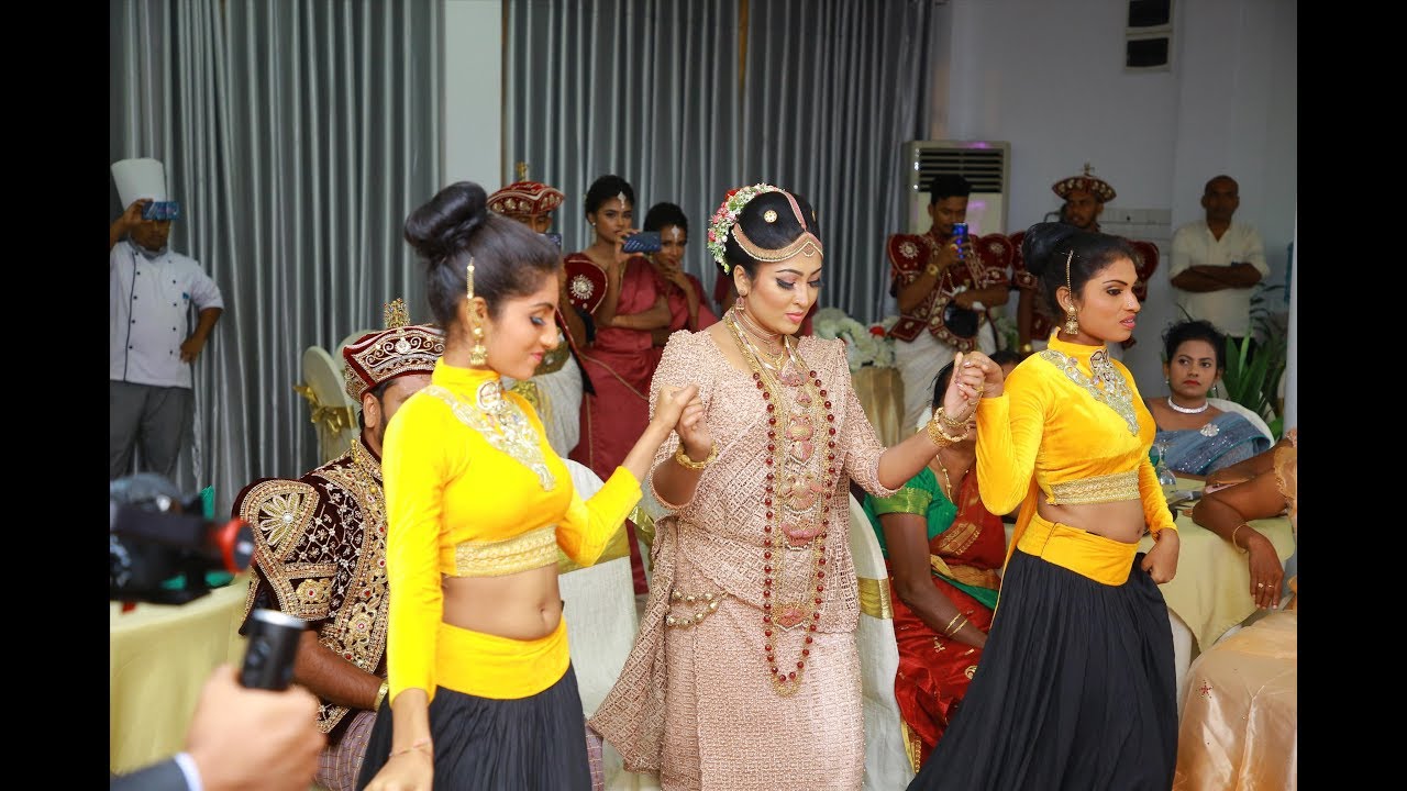 Best Sri Lanka Wedding Surprise Dance by Deepanjali with Ama Dancer