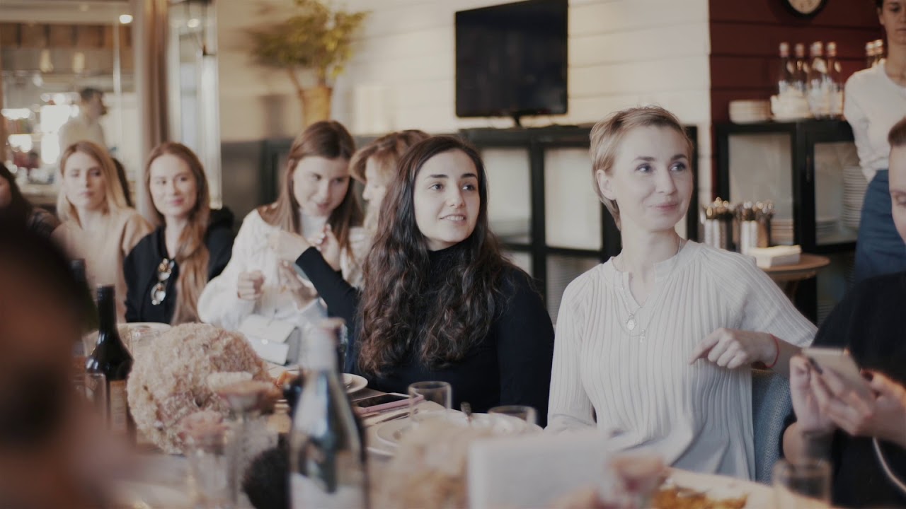 Бранч Novikov School x Baileys при поддержке Marie Clire