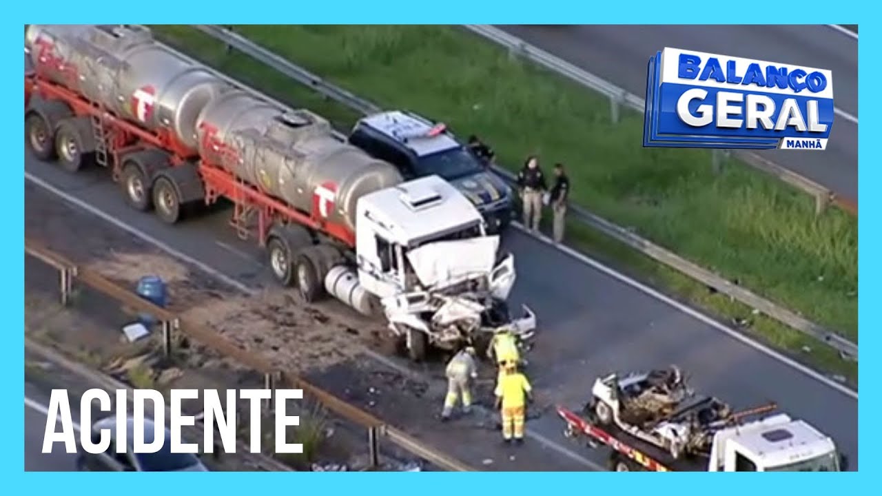 Engavetamento deixa três pessoas mortas em SP