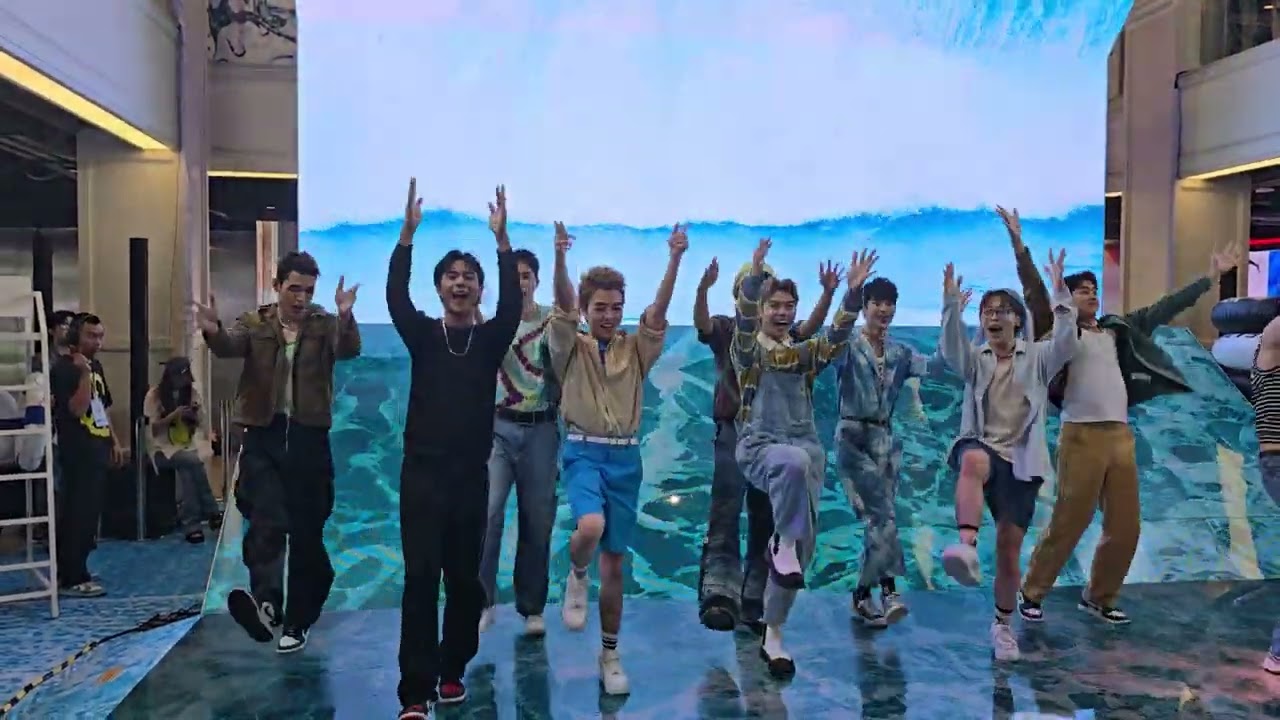 ทอประกาย Playboyy #FriendofSiamCenter #SiamCenterSplashtasticFunFest #SiamCenter50thAnniversary