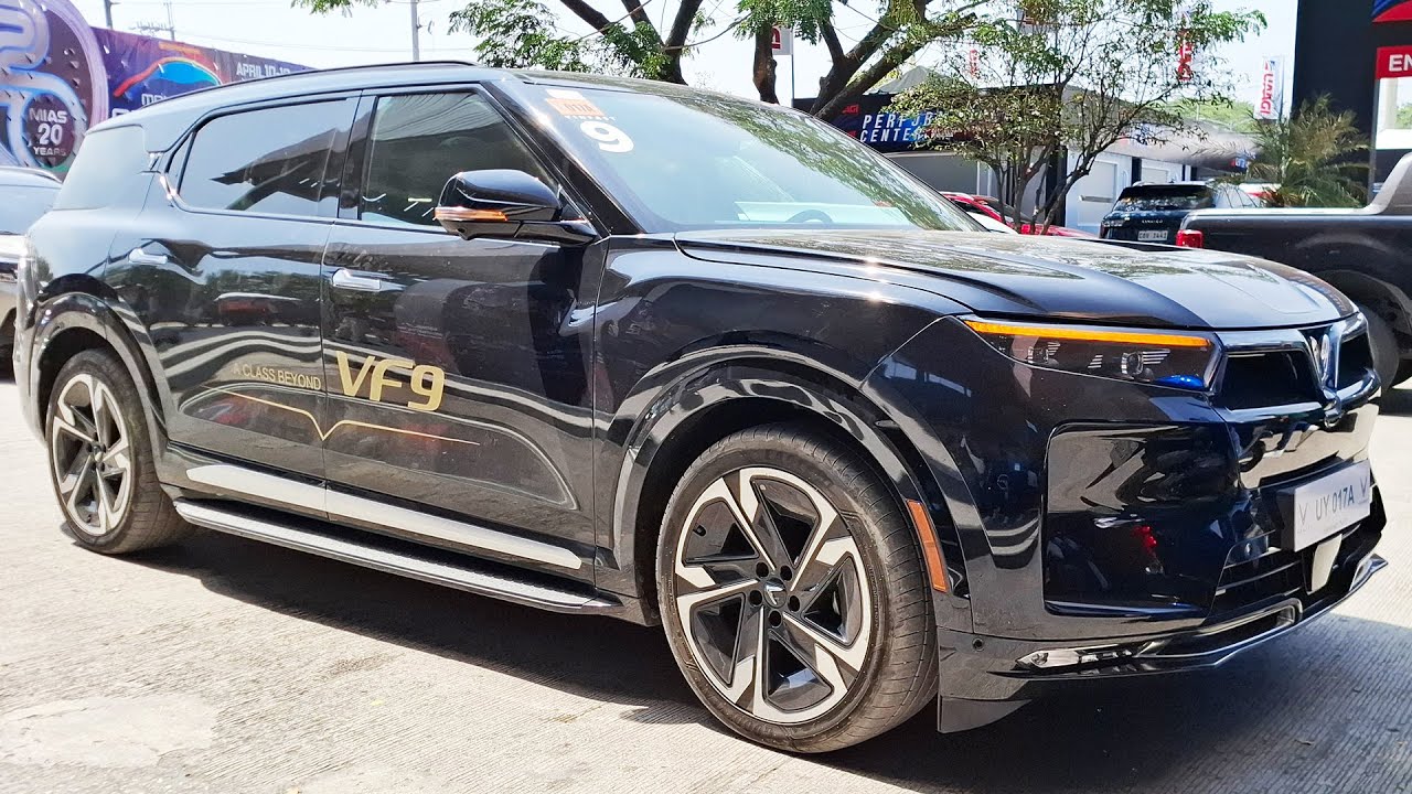 2025 Vinfast VF9 - The Most Expensive but the Best Vinfast?! | CAR REVIEW #421