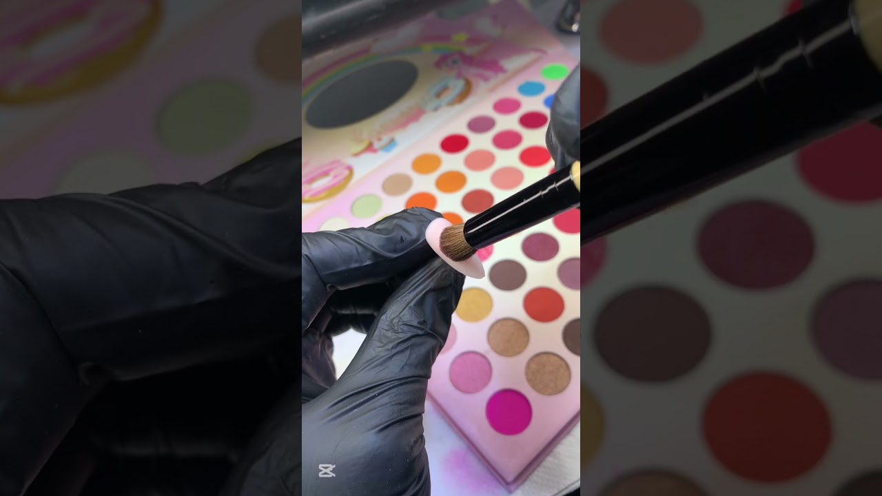 Eyeshadow Aura Design Techniques