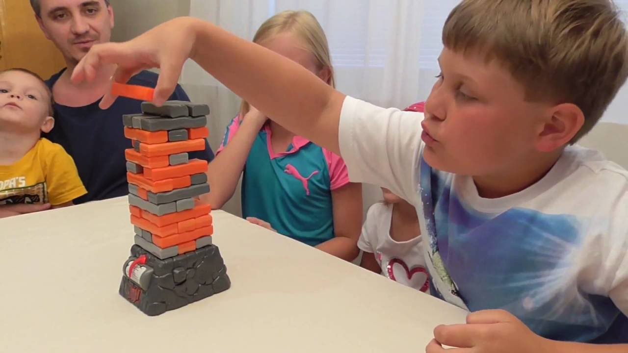 Играем в игру ДЖЕНГА  ЗЕМЛЯТРЯСЕНИЕ /Jenga Quake unboxing and play