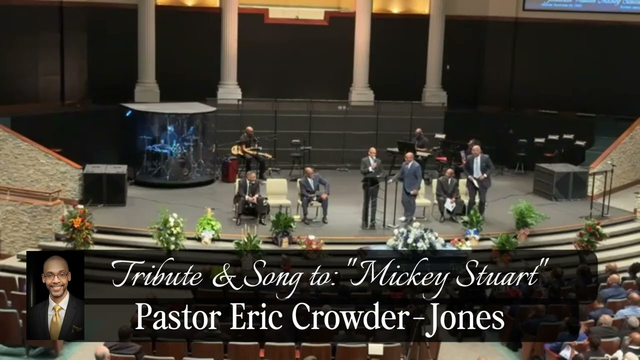 Rev. Eric Crowder-Jones gives tribute & song at friend: Mickey Stuart's 