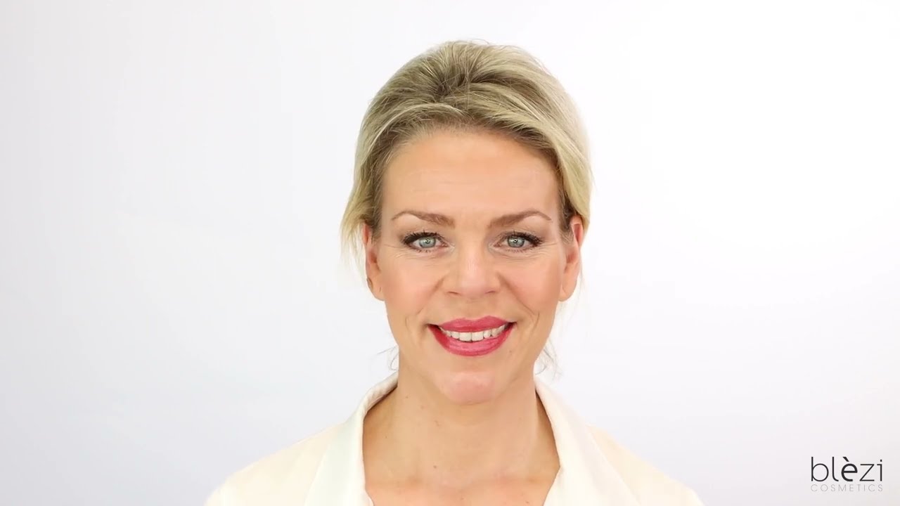 45+ make up: zo breng je make up mooi aan op een niet meer zo piepjonge huid | Blèzi