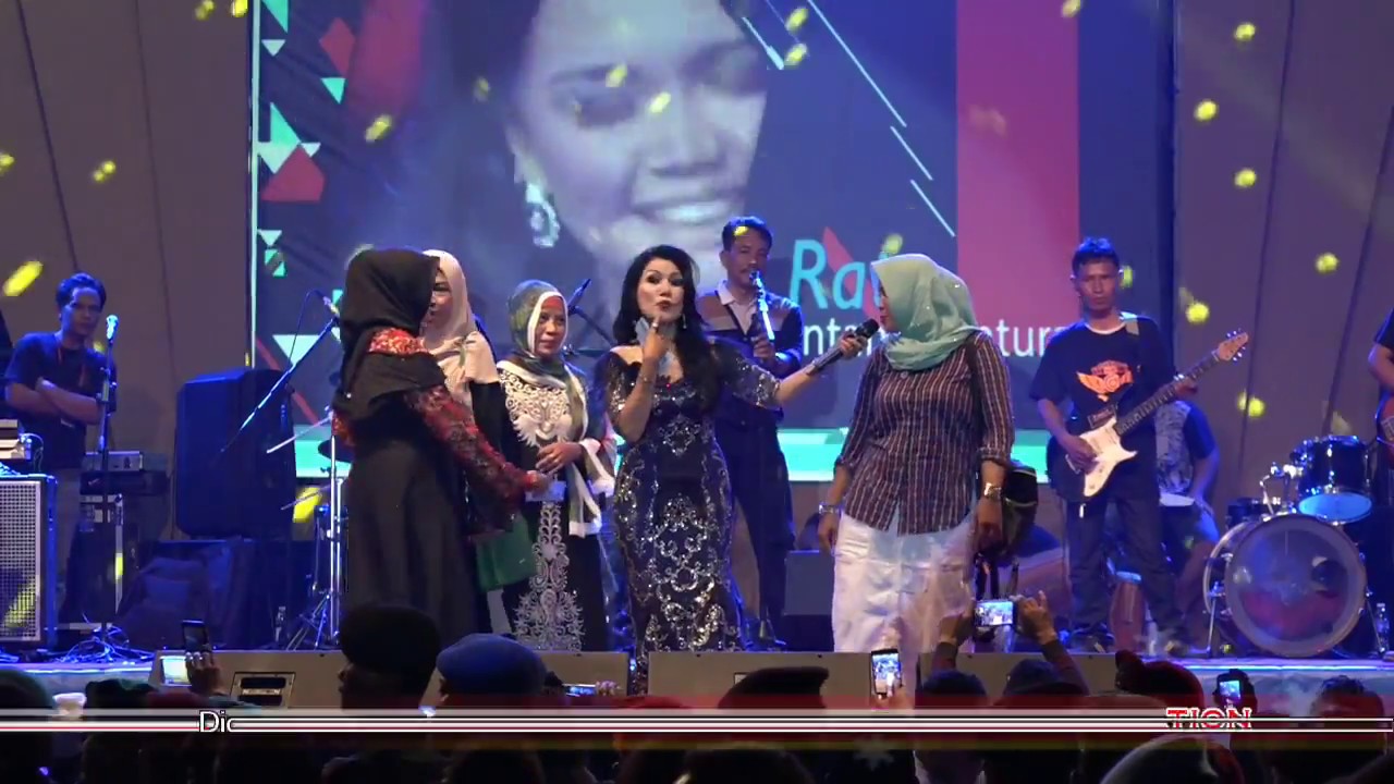 Rita Sugiarto - Dua Kursi Live Tegal