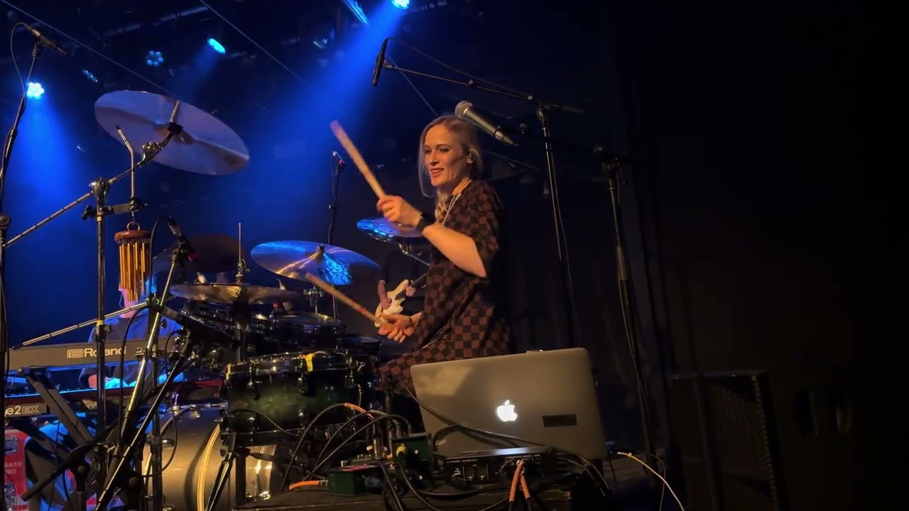 6 - Anika Nilles & Nevell  - Max Watts Melbourne 30/11/2025 - from Rush