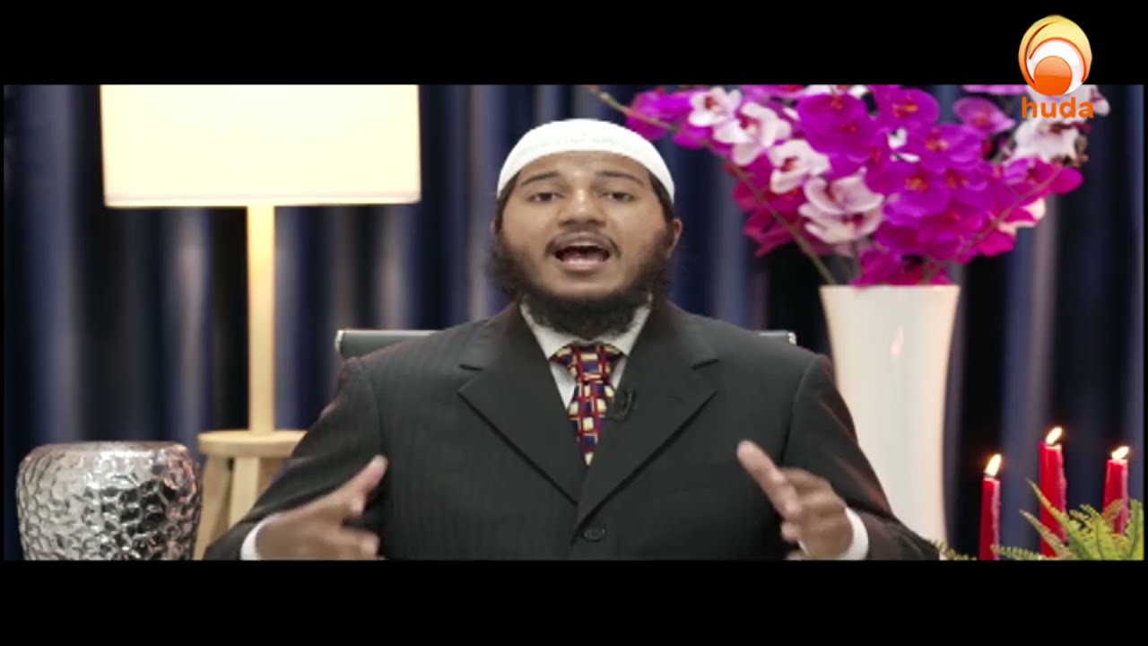 Allah says that he created everything from water then he said the jinn from fire   Sheikh Fariq Naik