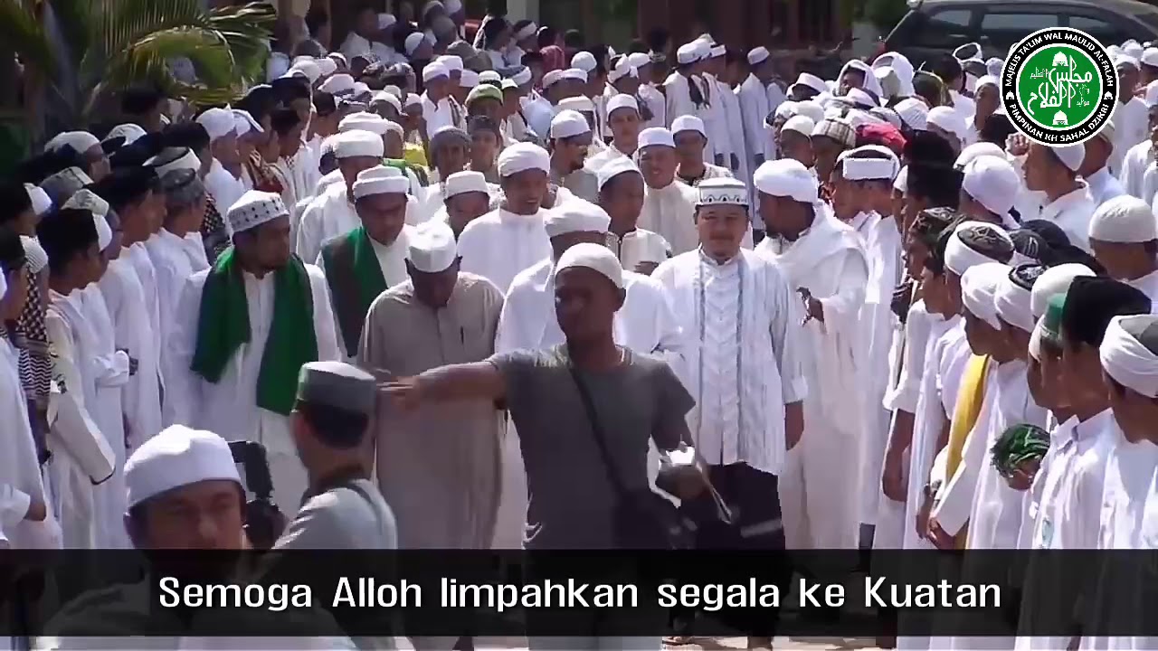 Sholawat untuk menyambut habib Rizieq.