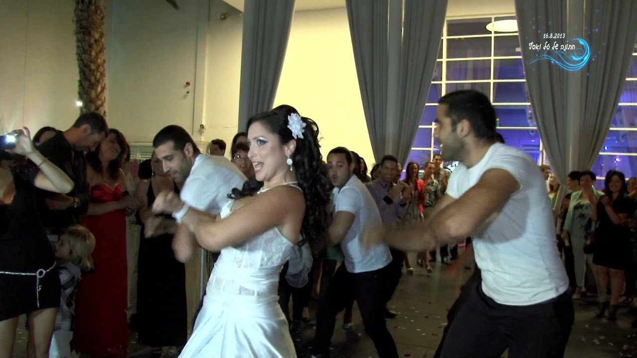 שיר בהפתעה חתן כלה טל ואסף