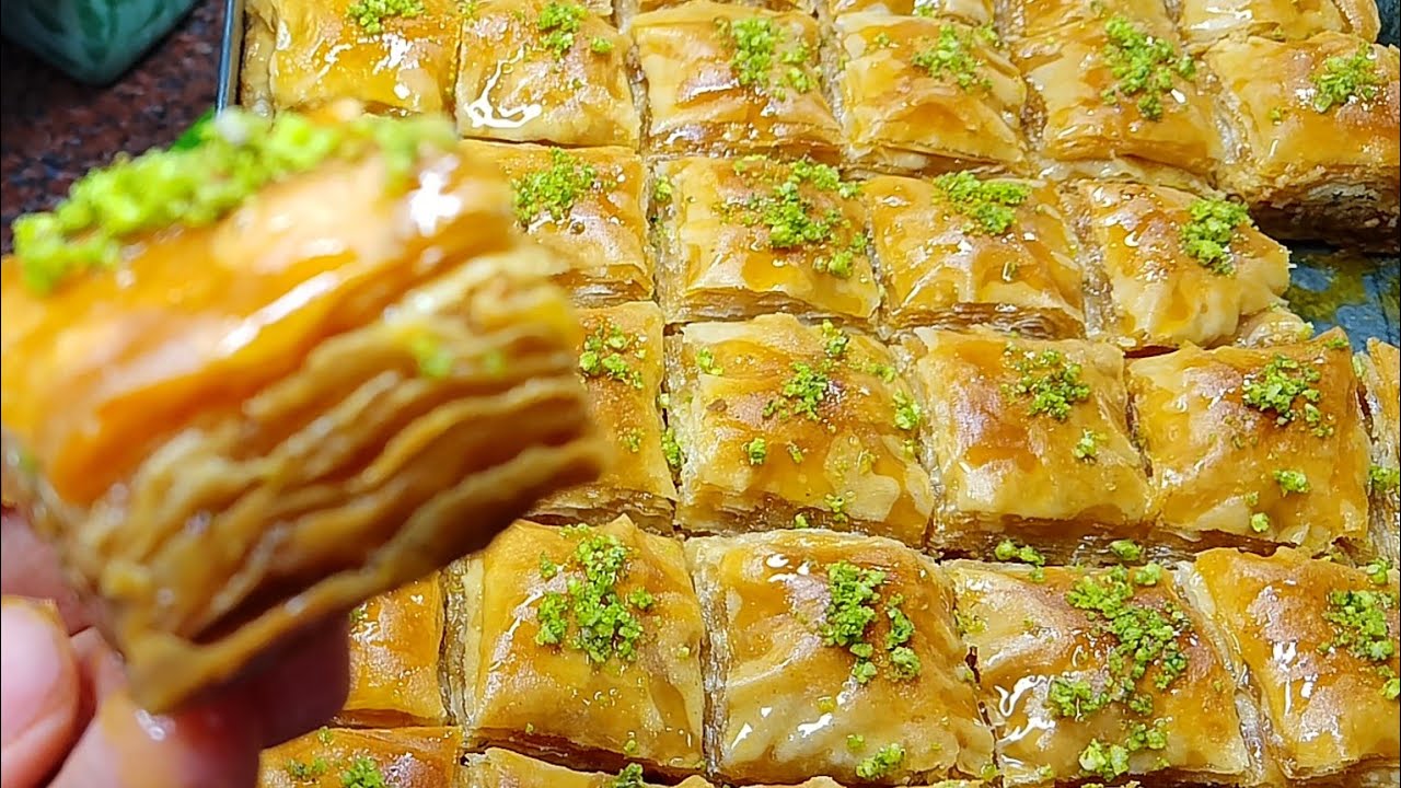 أسهل بقلاوة فاليوتيوب 🇩🇿عجينة غير بالزيت اسهل طريقة فالتوراق اقسمي على زوج ونتي متهنية ونتيجة امامكم