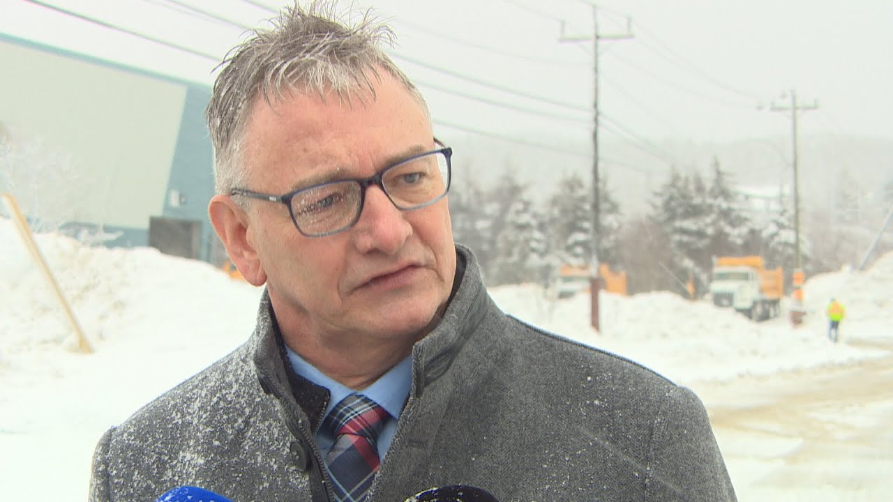 A battle over privatization &mdash; for a major highway project in N.L.