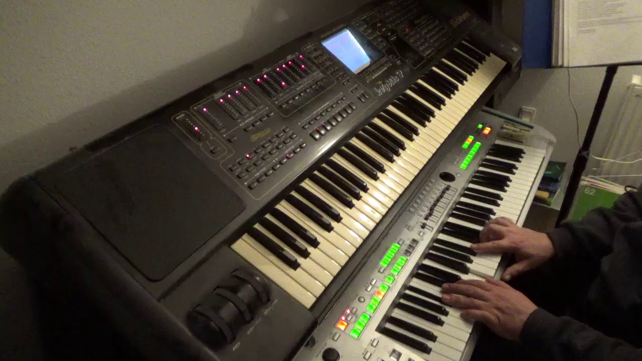 Tio tusen röde roser - yamaha tyros 3