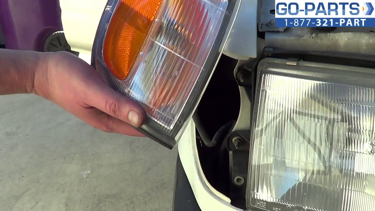 Replace 1996-2002 Toyota 4Runner Side Marker Light / Bulb, How to Change Install 1997 1998 1999 2000