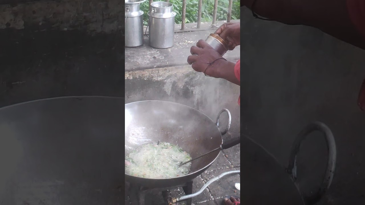 Poha Banaye kaise #Shorts #ytshort #viral pohe wala #Aalu poha kaise banaye #poha making process