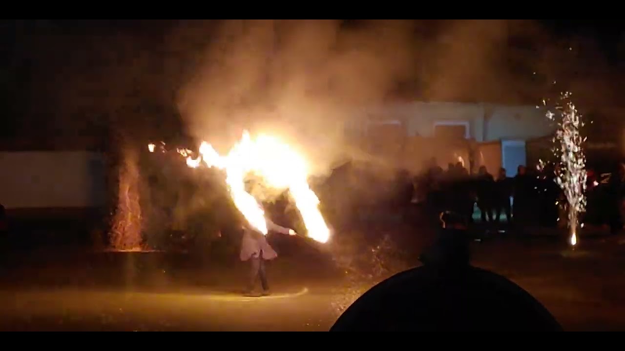 Feuershow der Bergteufel beim KÜRBISGLÜHEN 2025 in Friedrichroda