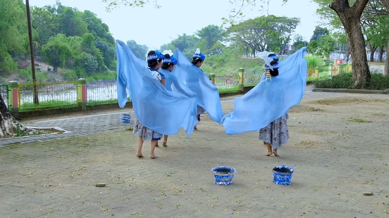 Tari Pesona Alam Baha Bantaran || Kreatifitas Seni Tari - FLSSN 2022 || SMP N 2 Madiun