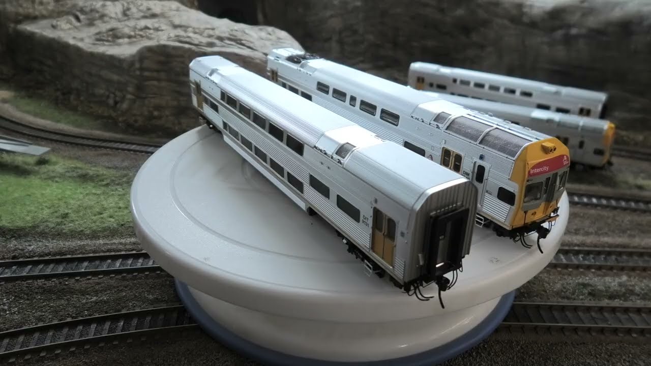 Review: Auscision Models Interurban Passenger Train