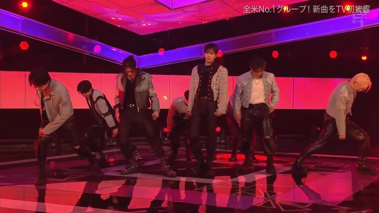 241130 #straykids interview at Japan best artist 2024 + GIANT performance