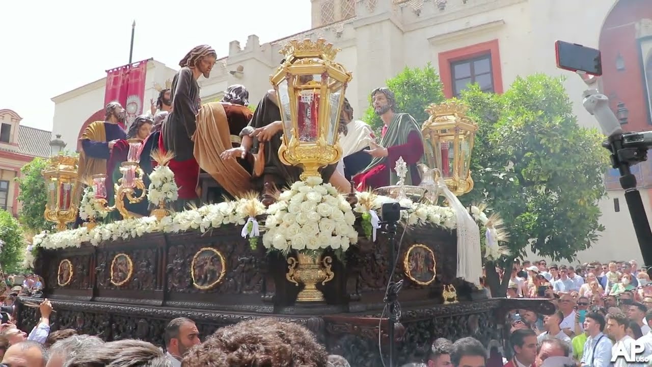Impresionante subida del misterio de la Cena en la Cuesta del Bacalao 2022  | Corpus Christi