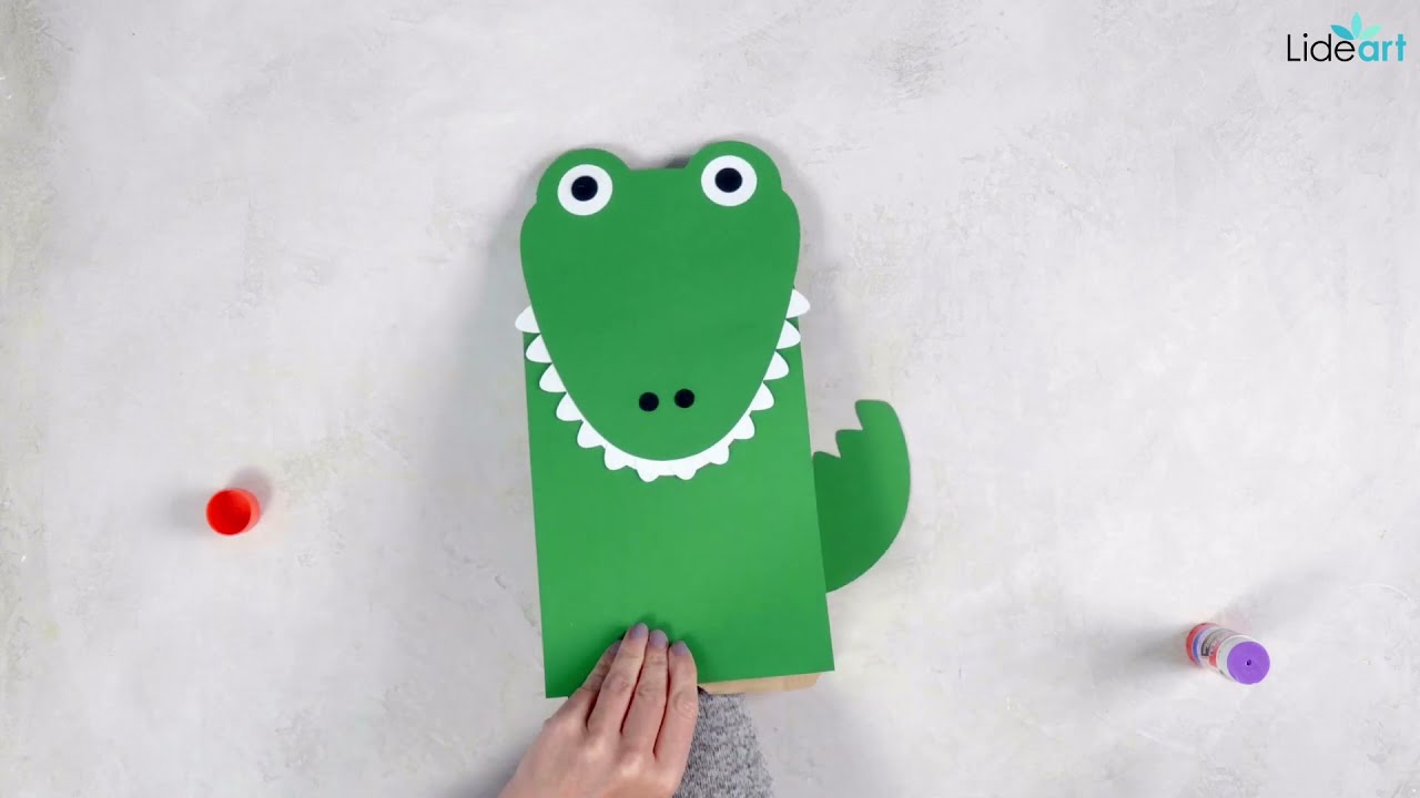 Títere de papel con forma de cocodrilo | Cameo 4 Silhouette