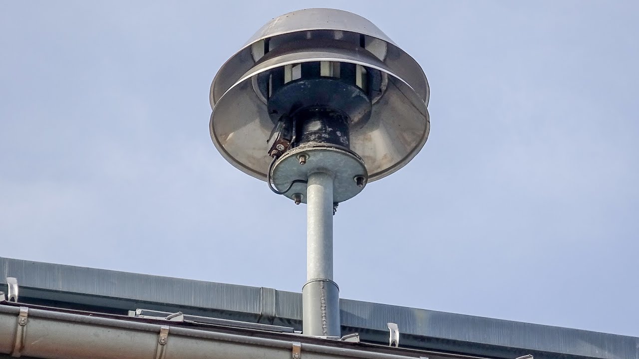 Sirenenprobe einer alten Siemens Luftschutzsirene Typ FmSi 41