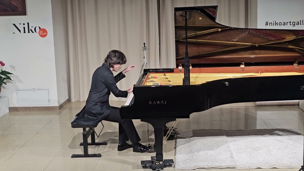 Бис Rachmaninoff: 10 Preludes, Op. 23: No. 2 in B-Flat Major (Maestoso) исп Илья Папоян (фортепиано)