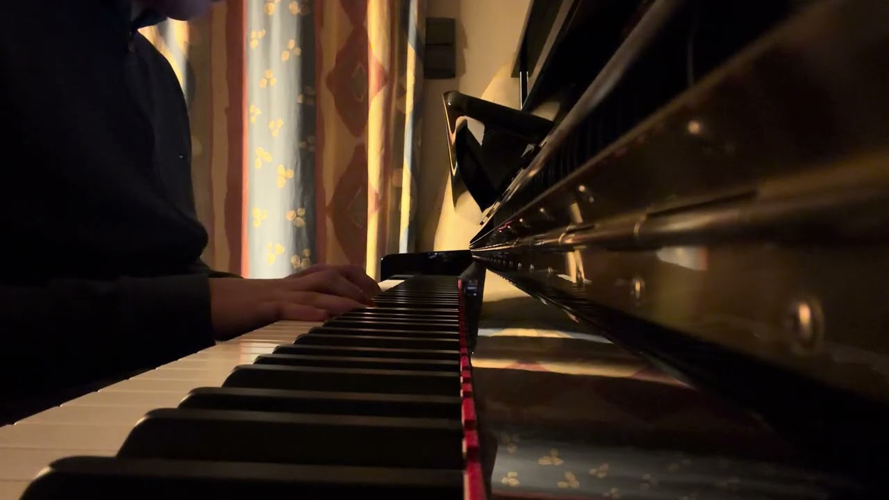 Between Motivation and Giving Up | Piano Improvisation