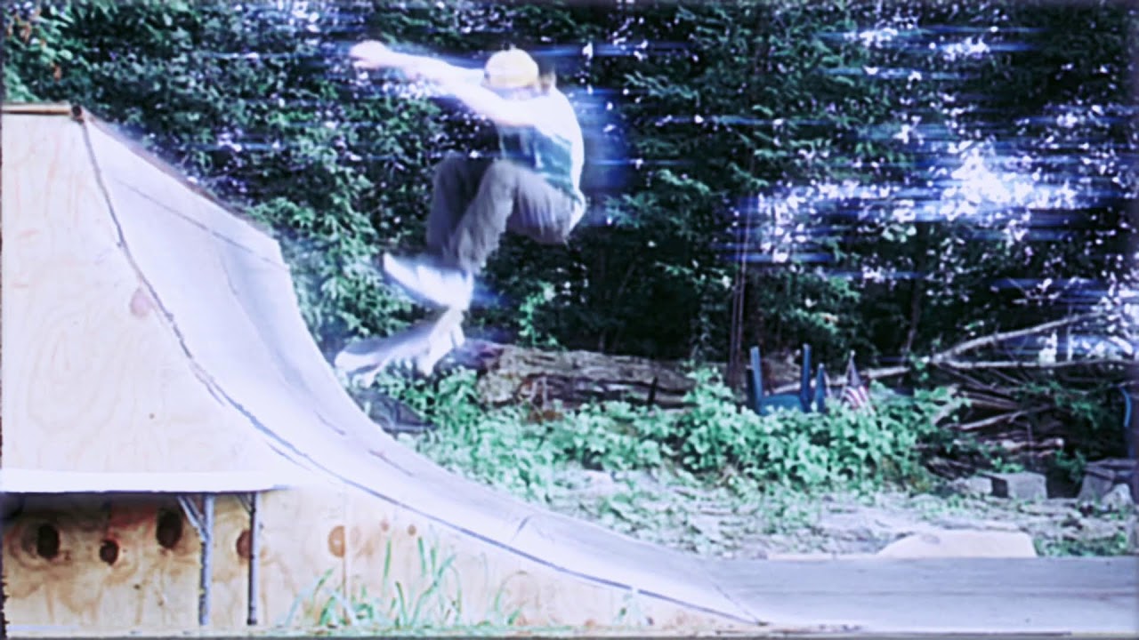 24/7 Dreamy Ambient Loop | Skate Visuals + Sleep / Study Music (LIVE)