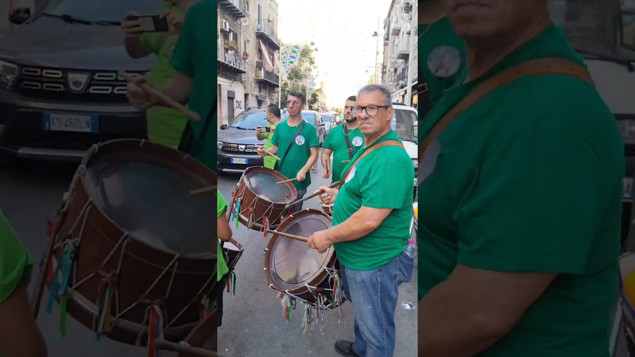 giro con i tamburi a borgo vecchio per la  madre Sant'Anna