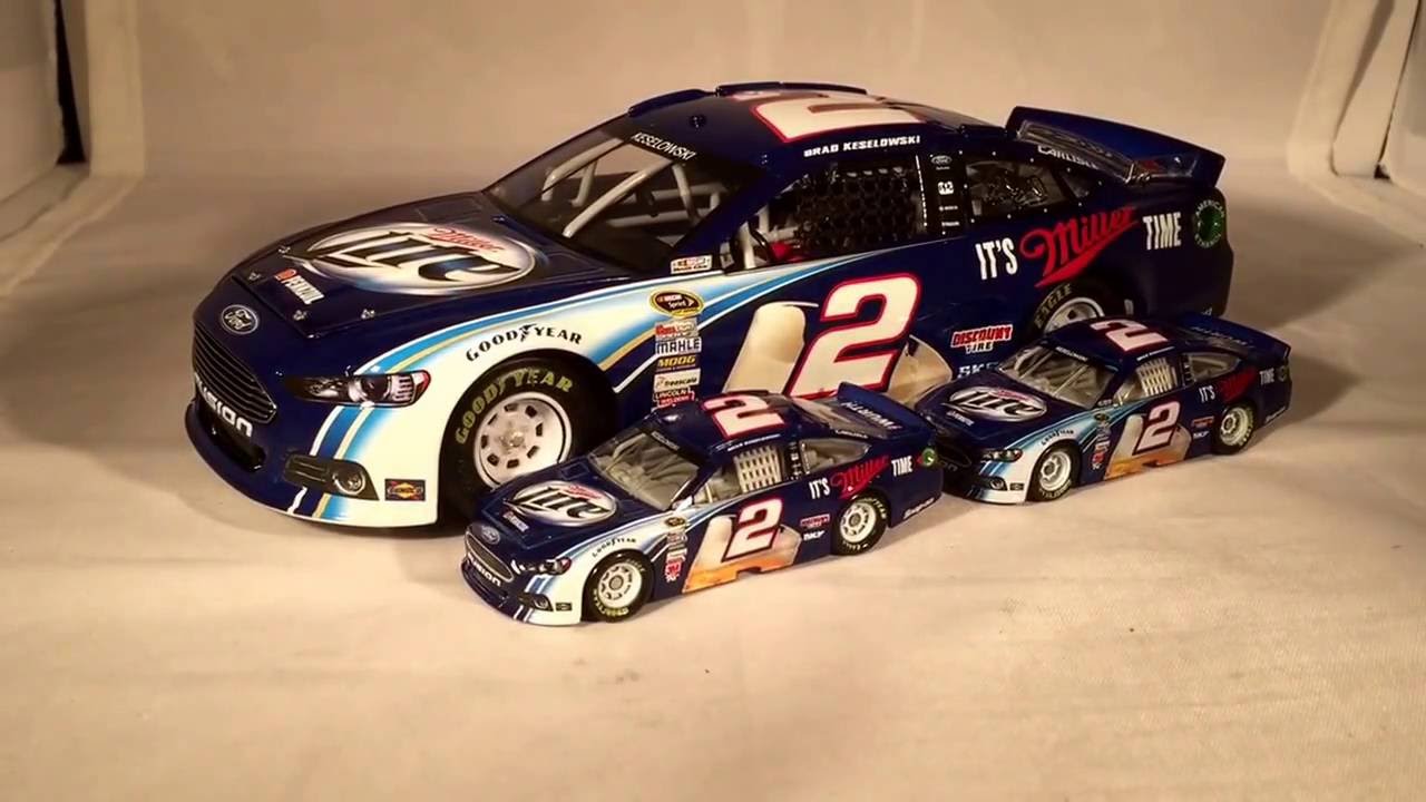 Review: 2013 Brad Keselowski #2 Miller Lite Beer Ford 1/24 NASCAR