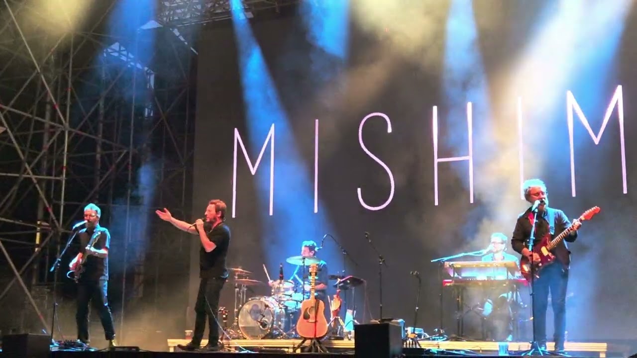 Llavors tu simplement + Ossos dins d'una caixa. Mishima. Mercat de Música Viva de Vic, 21/9/2025.
