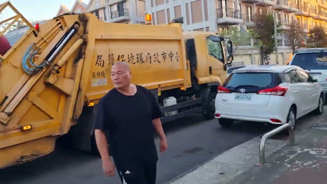 Garbage collect at Taichung
