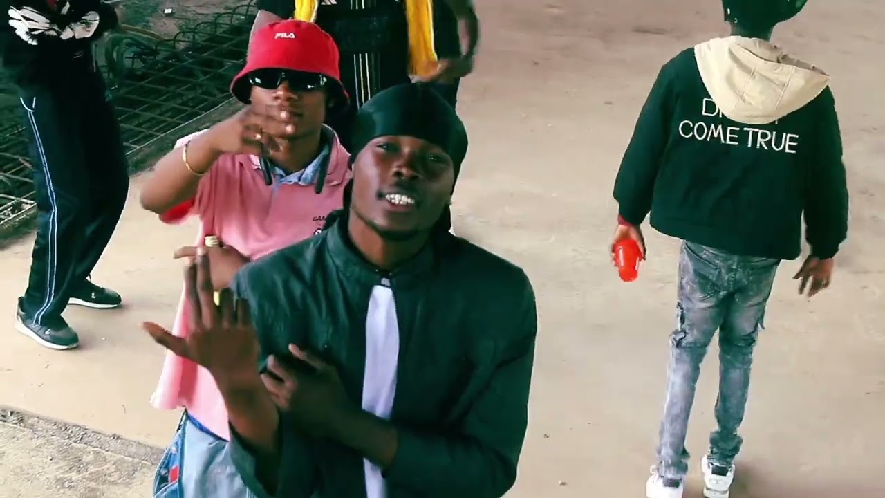 Maze Rapper-Chang for the better(video oficial)