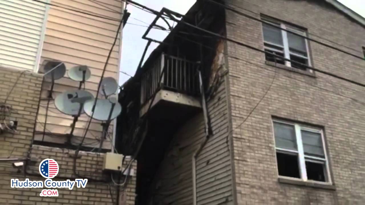 Seven firefighters injured and fifteen displaced in Union City fire Sunday