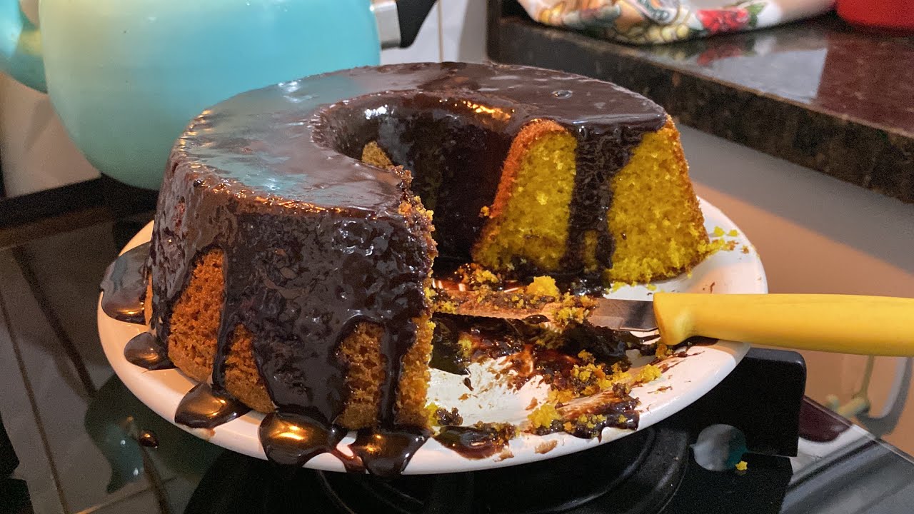BOLO DE CENOURA FOFINHO COM CASQUINHA DE CHOCOLATE - A MELHOR RECEITA DE TODAS!