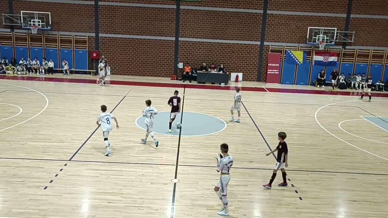 Winter Cup / Sarajevo 2024, gen.2013 ŠF Bambinosi 2-0 FK Sarajevo (bordo) 1/4
