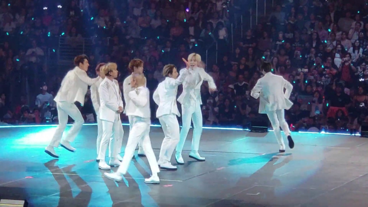 Ateez Dancing Like Butterfly Wings @ KCON LA