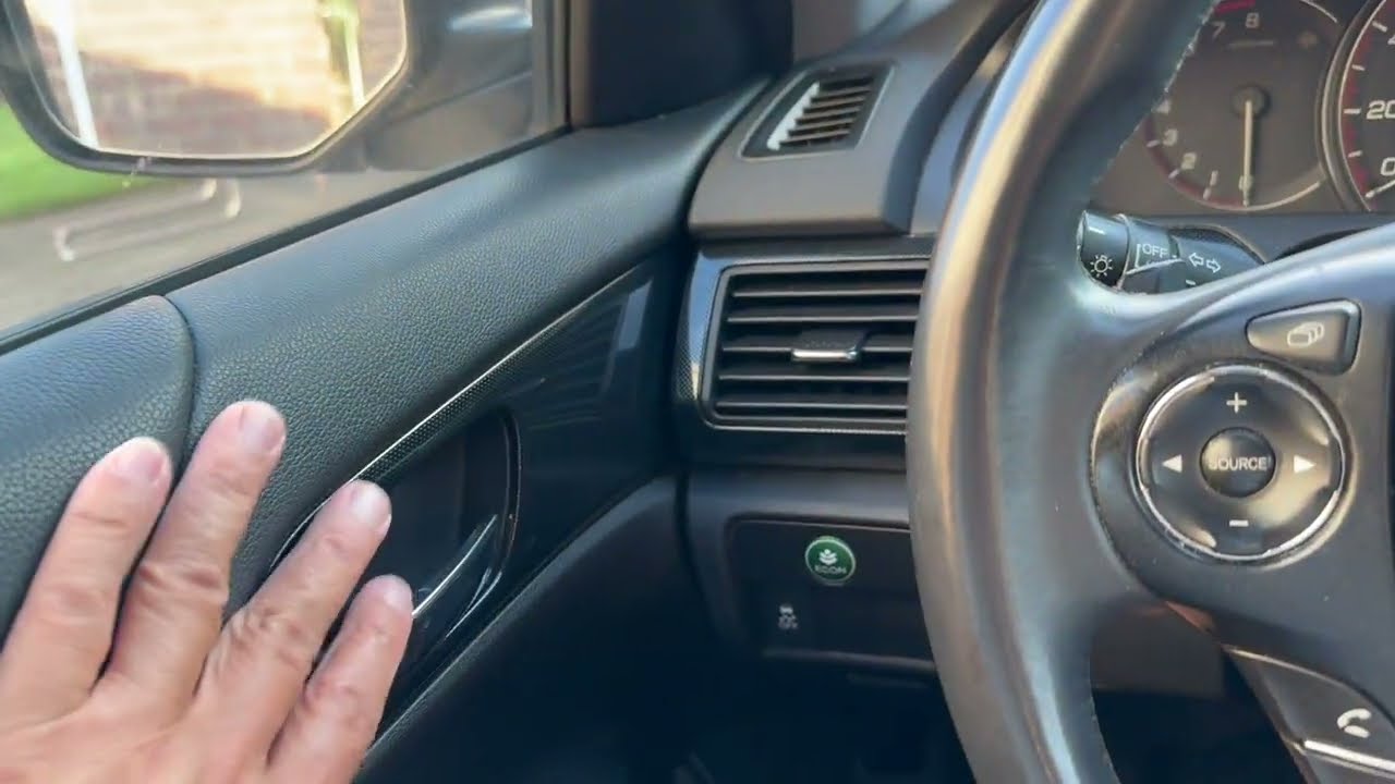 Honda Accord 2015 interior dash rattling\buzzing noise over 30 mph Fix ! OMG Mystery solved !!!