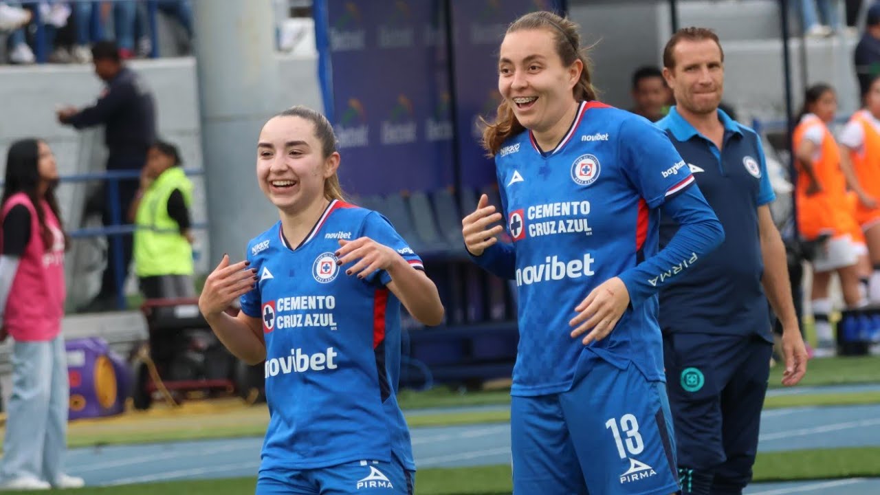 Cruz Azul Femenil: Gran ambiente entre jugadoras y afición celeste en Cuernavaca