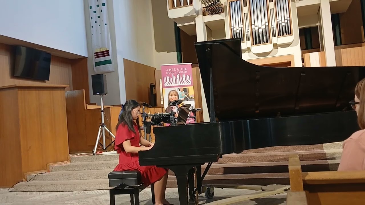 !.Name pending update 2.Mariage d'Amour-Paul de Senneville -Kristen,a student Applause Music Academy