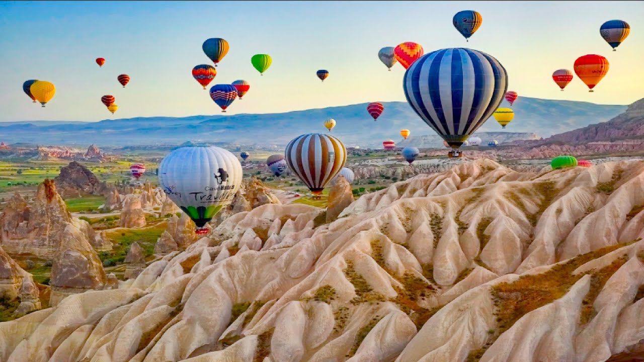 Beautiful Hot Air Balloon Relaxing Piano Music - Soothing Instrumental Neditation Sleep Music