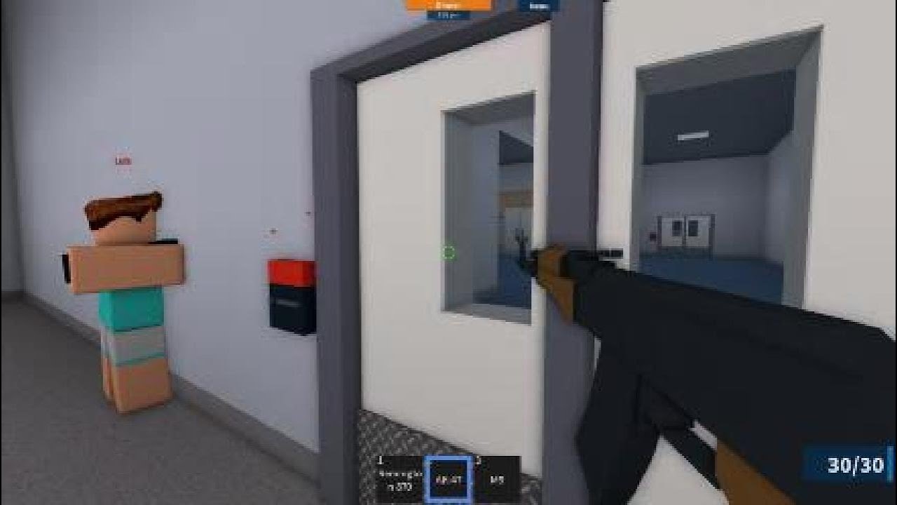 ROBLOX PRISON LIFE WITH CRAZY MOMENTS