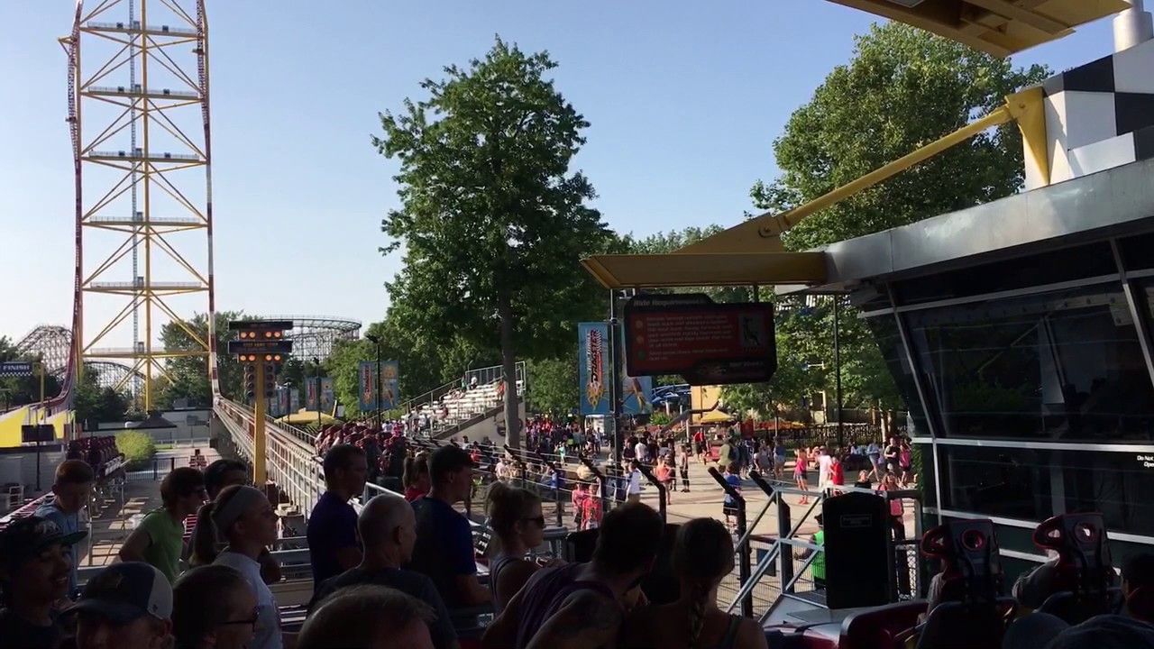 Top Thrill Dragster Station